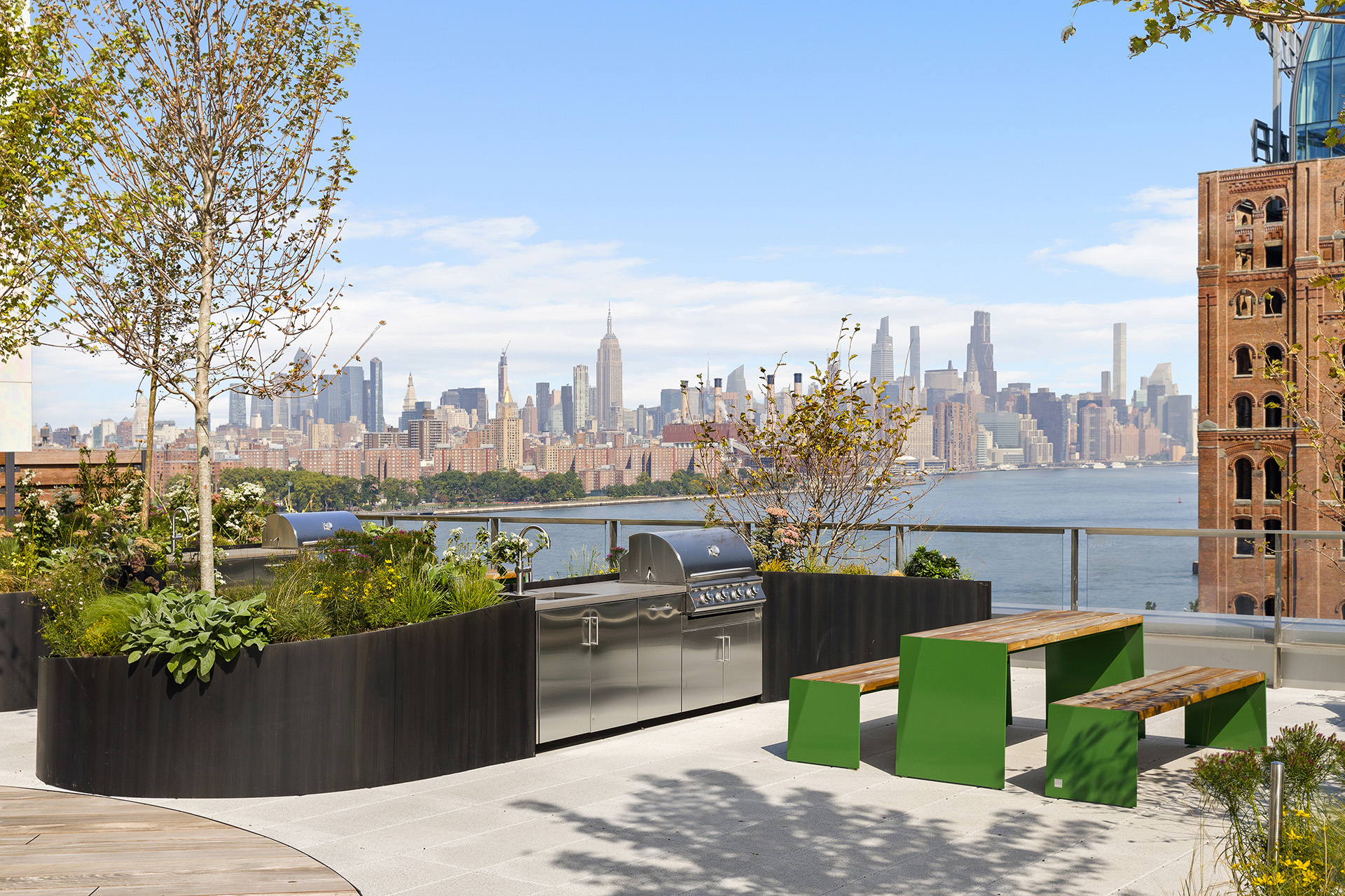 Green space with al fresco dining and private grilling alcoves