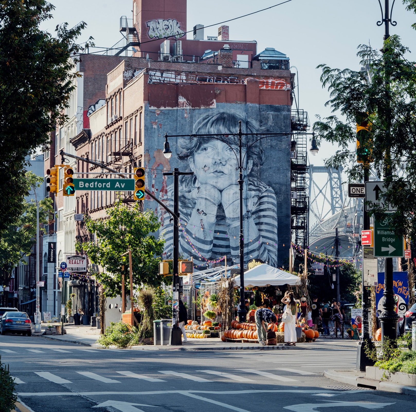 Williamsburg is one of the most influential and sought-after neighborhoods in New York City. It is home to a lively creative scene, a multitude of popular and Michelin starred restaurants, bars and nightlife, world-class boutiques and independent shops, as well as iconic cultural institutions and events. 